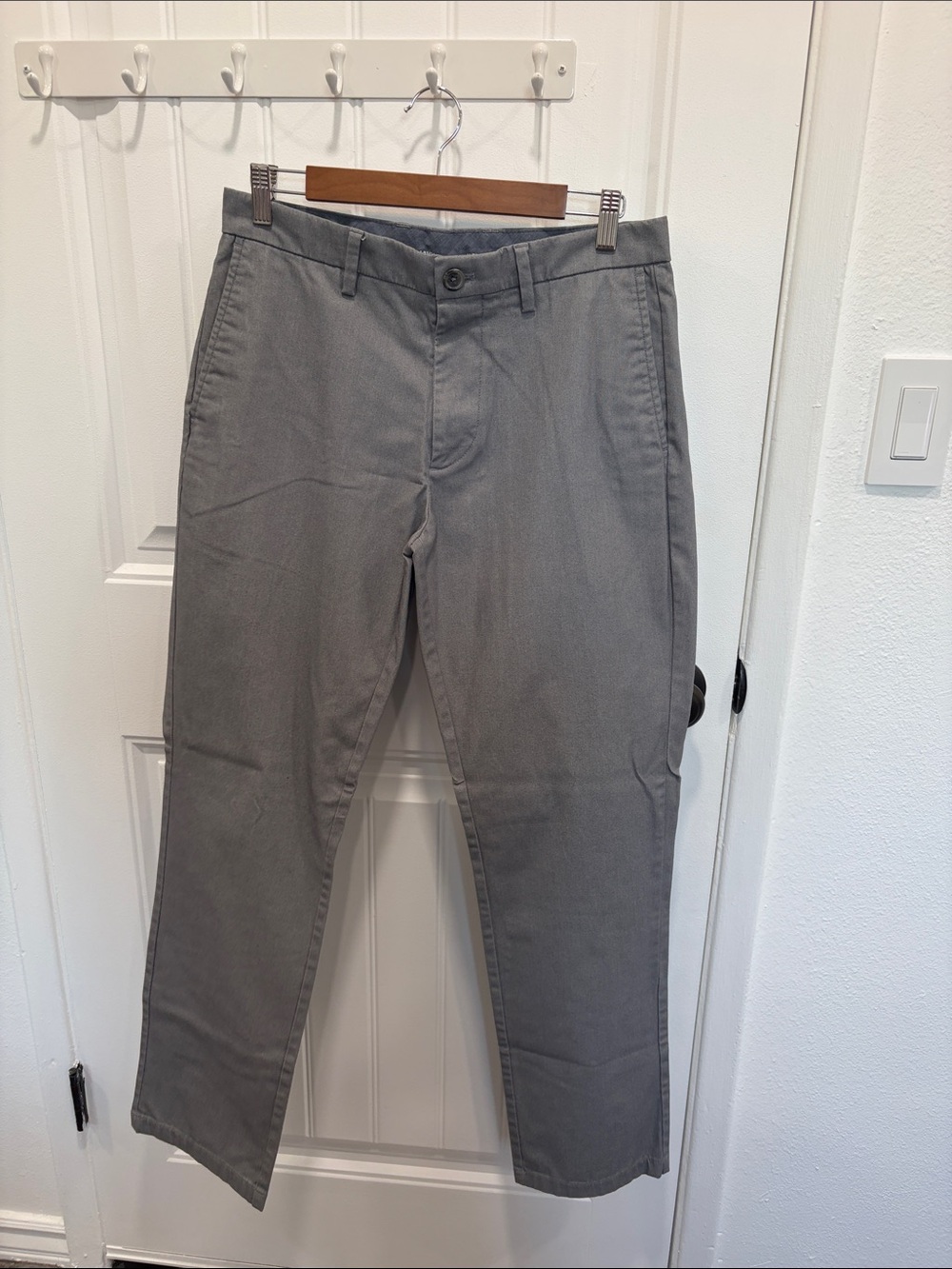 Old Navy Grey Men's Chino Pants